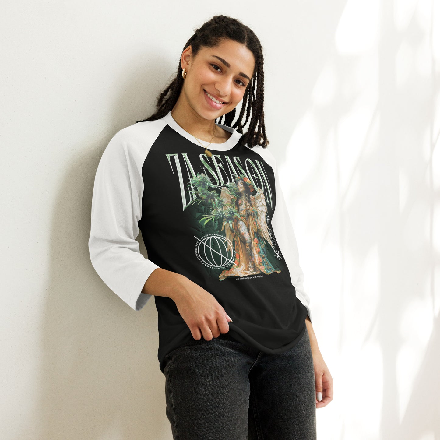 3/4 sleeve raglan shirt